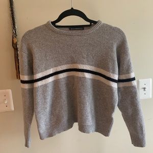 grey brandy melville sweater